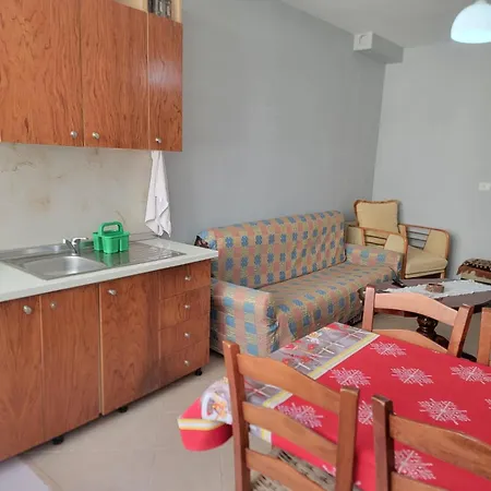 Eiden's * Golem (Tirana)